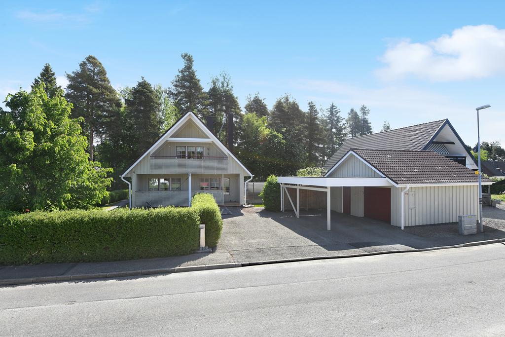 Garage och carport