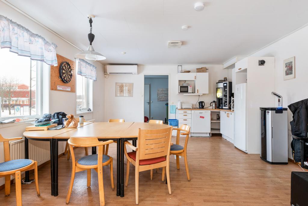 Kontor/fikarum på entréplan