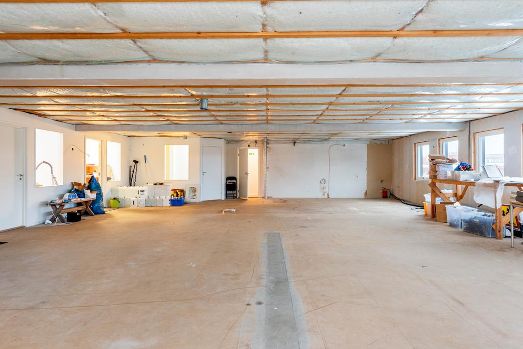 Utrymme på övre plan, färdigt att redas in