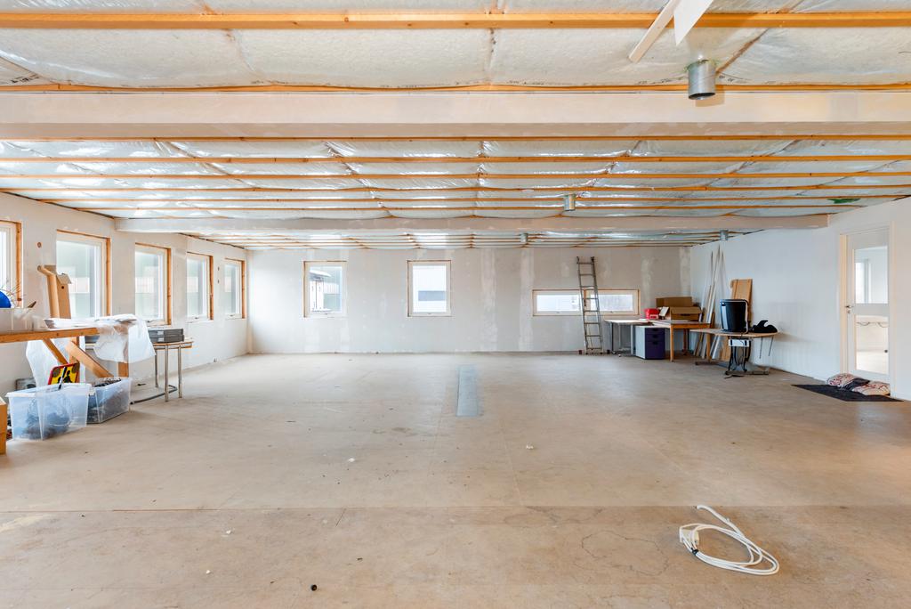 Utrymme på övre plan, färdigt att redas in