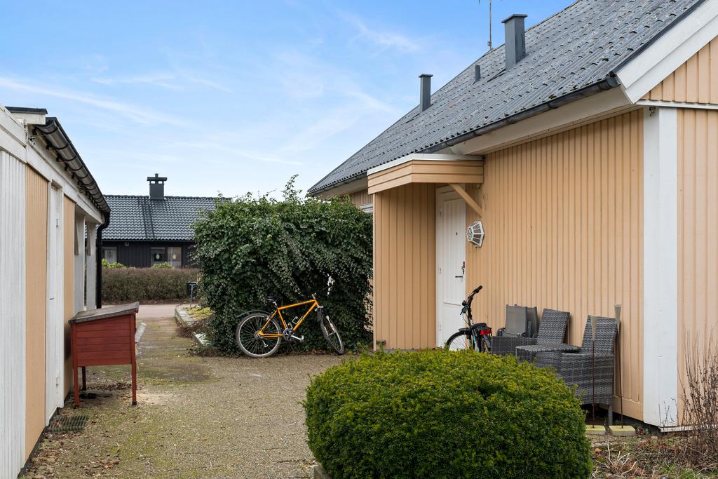 Entré via innergården