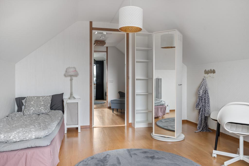 Sovrum på ovanvåningen
