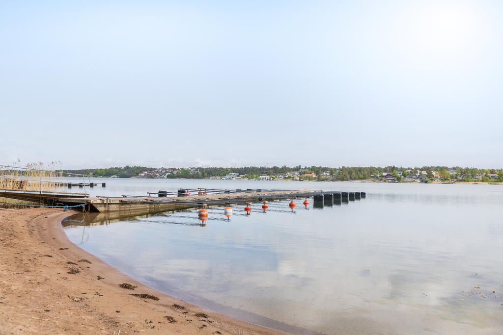 Båtplatser hyrs ut av Vituddens båtvarv 