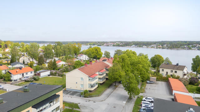 Tillbergsgatan, ett stenkast från Gamlebyviken