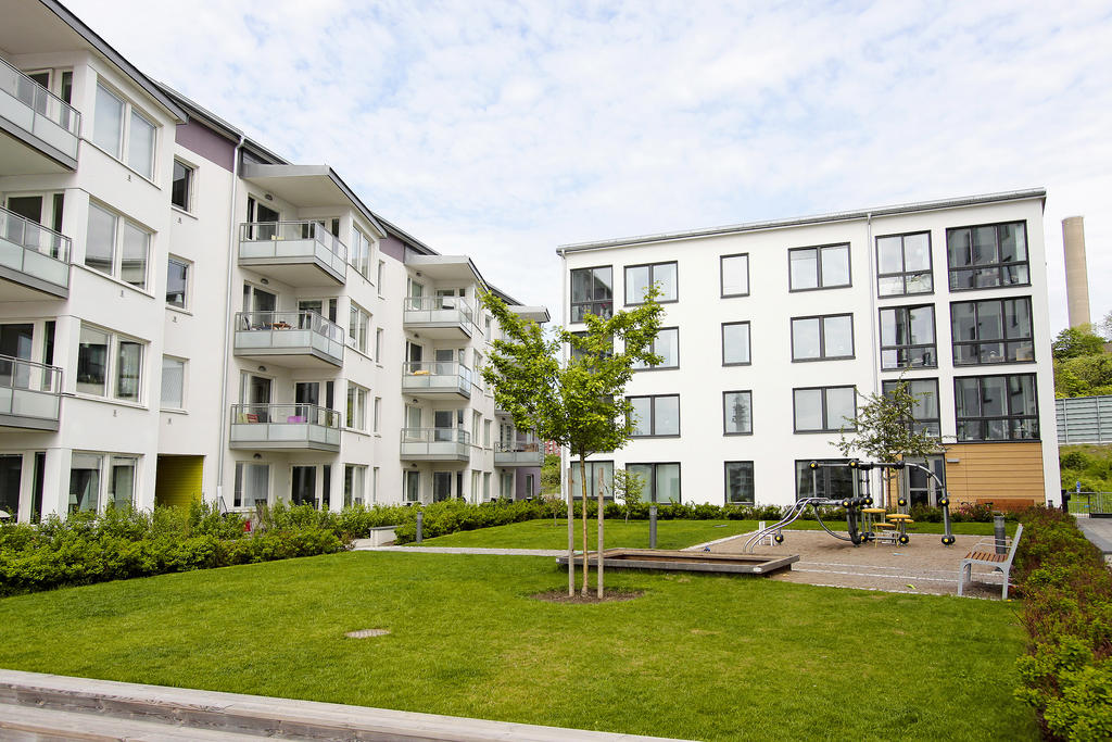 Föreningens gård med lekplats