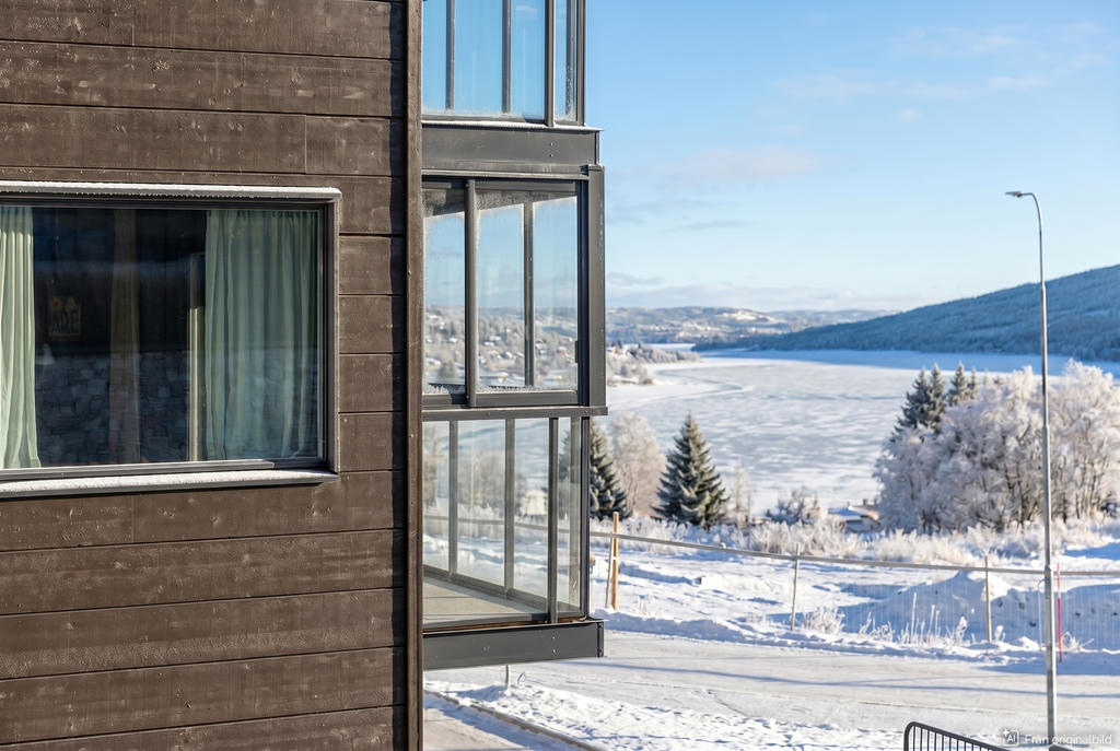 Bilden är tagen i en lägenhet några våningar längre ner.