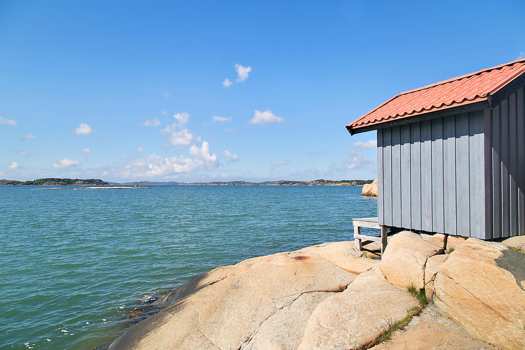 Frupallen bjuder på fina solnedgångar och vinterbad också