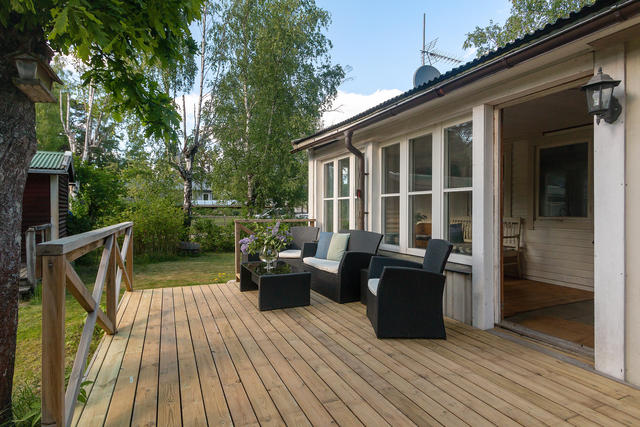 Skogsbrynsbacken 9, Färingsö Norra
