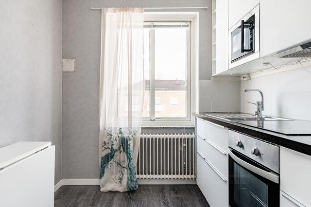 Östra Tvillingvägen 2, Daglöstäkten