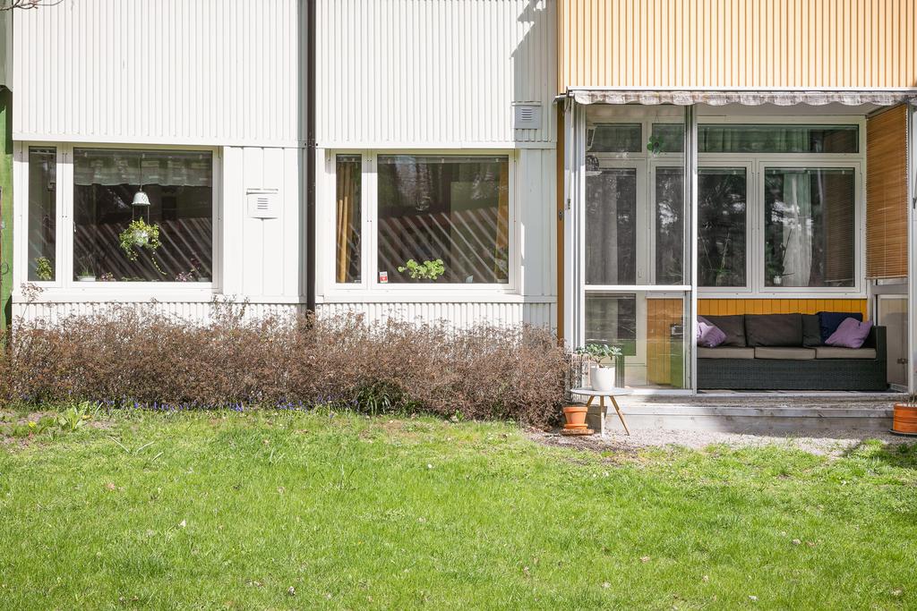 Trevlig inglasad uteplats i sydvästläge