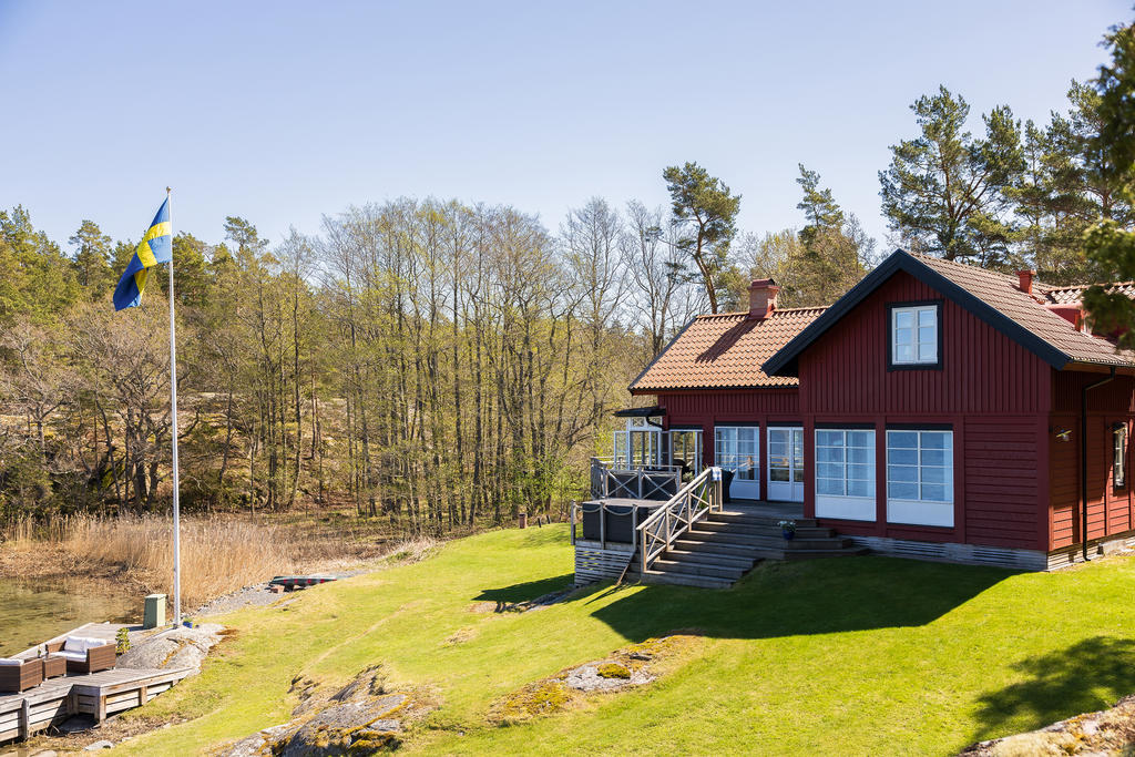 Huset ligger i ett ostört läge