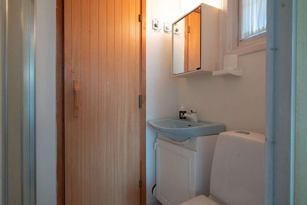 Dusch/bastu i gäststugan