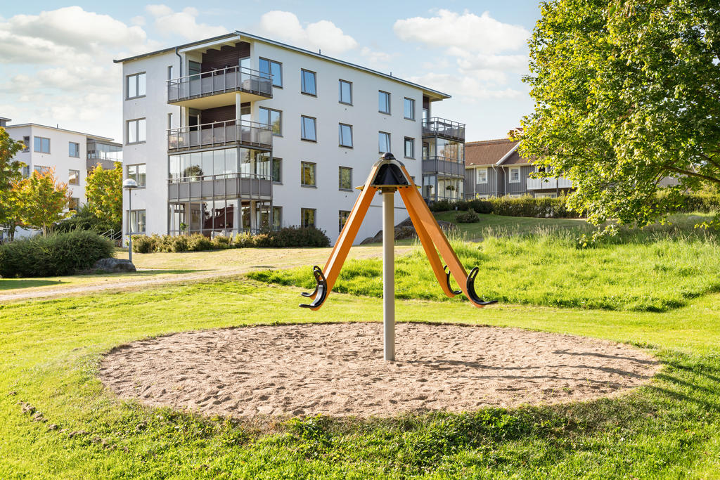 Lekplats i närheten av lägenheten