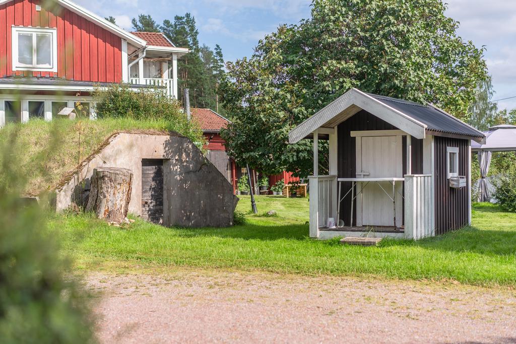 Jordkällare på tomten.
