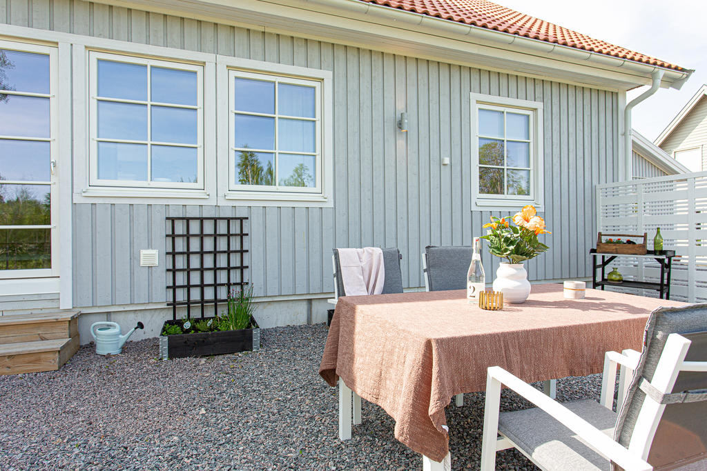Uteplats på baksidan av huset