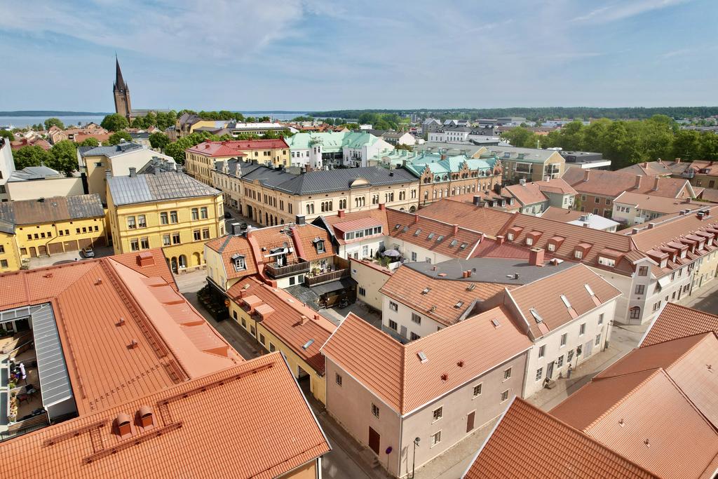 Västra skolgatan 6