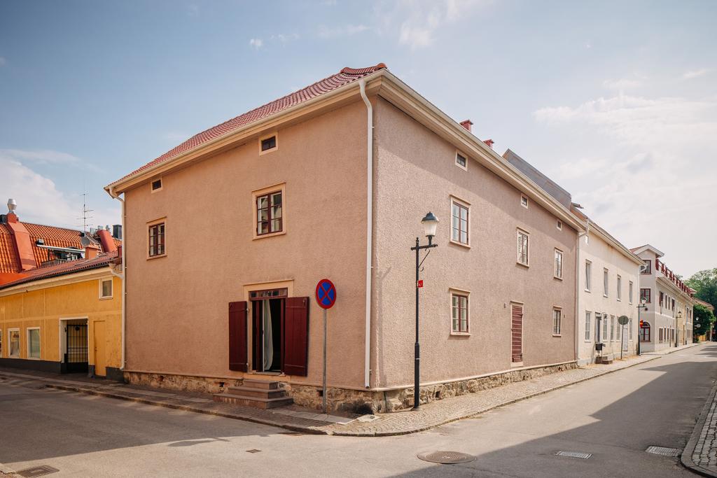 Västra Skolgatan 6