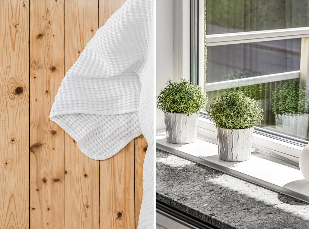 Vackert bevarat golv och fönsterbräden 