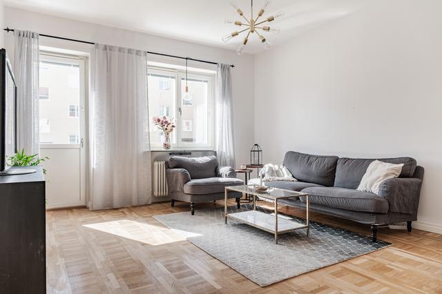 Lustigknoppsvägen 2B, Lustigknopp