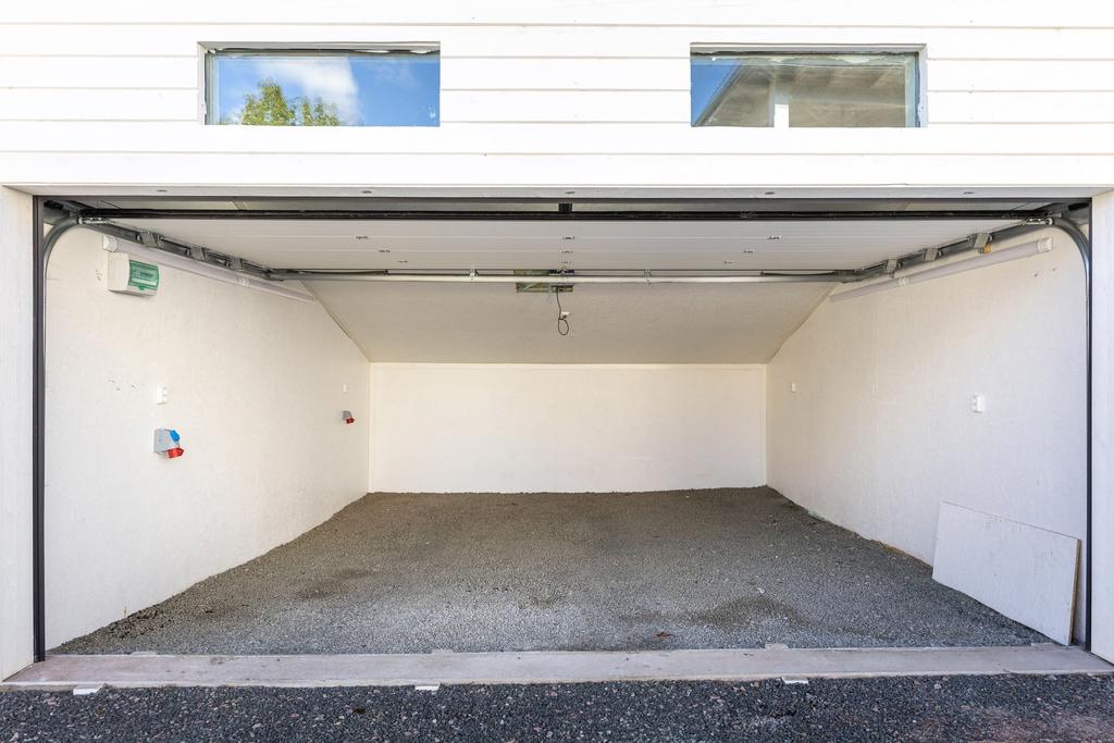 Uppdaterat garage i äldre garagebyggnad