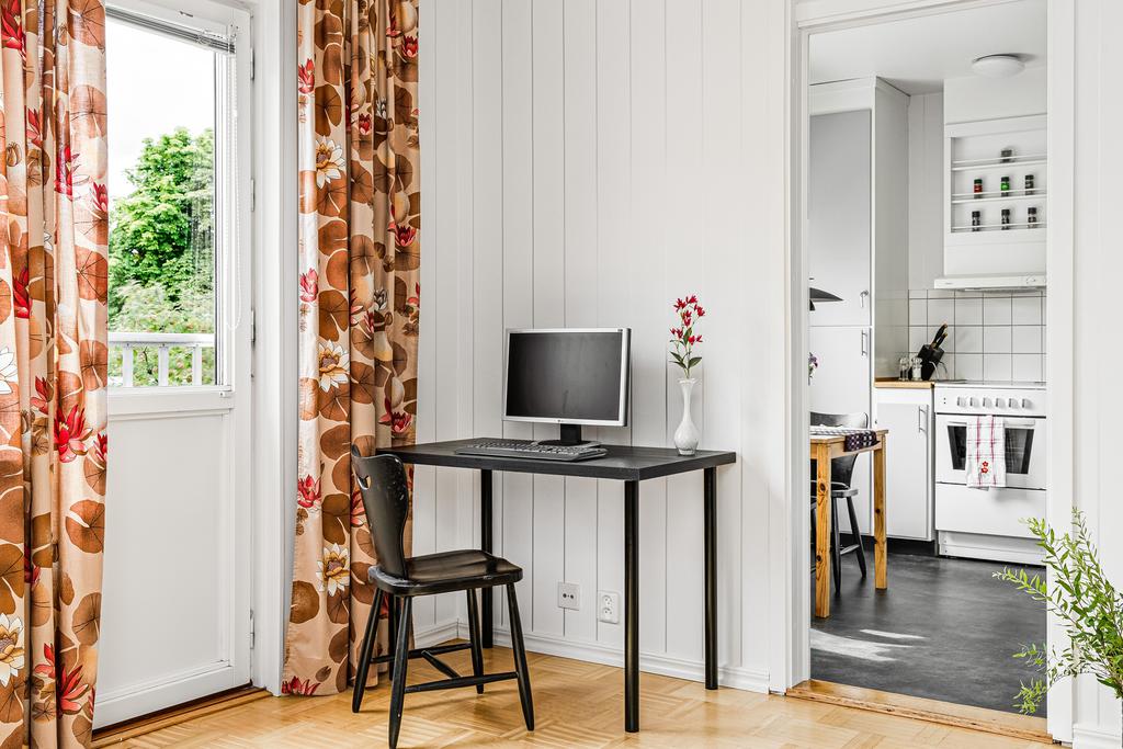 Ljus och rymlig lägenhet med fransk balkong