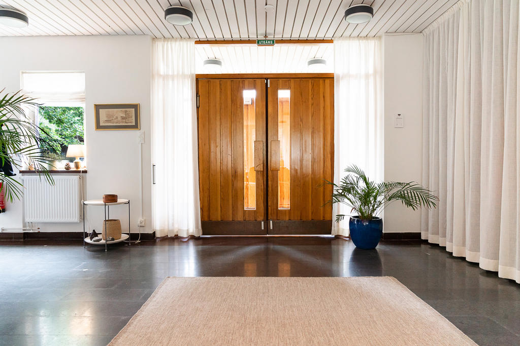 Hall