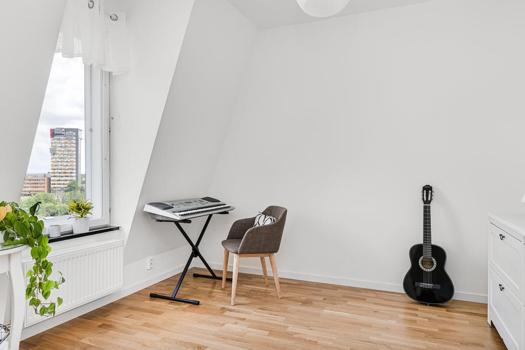 Sovrum två 
