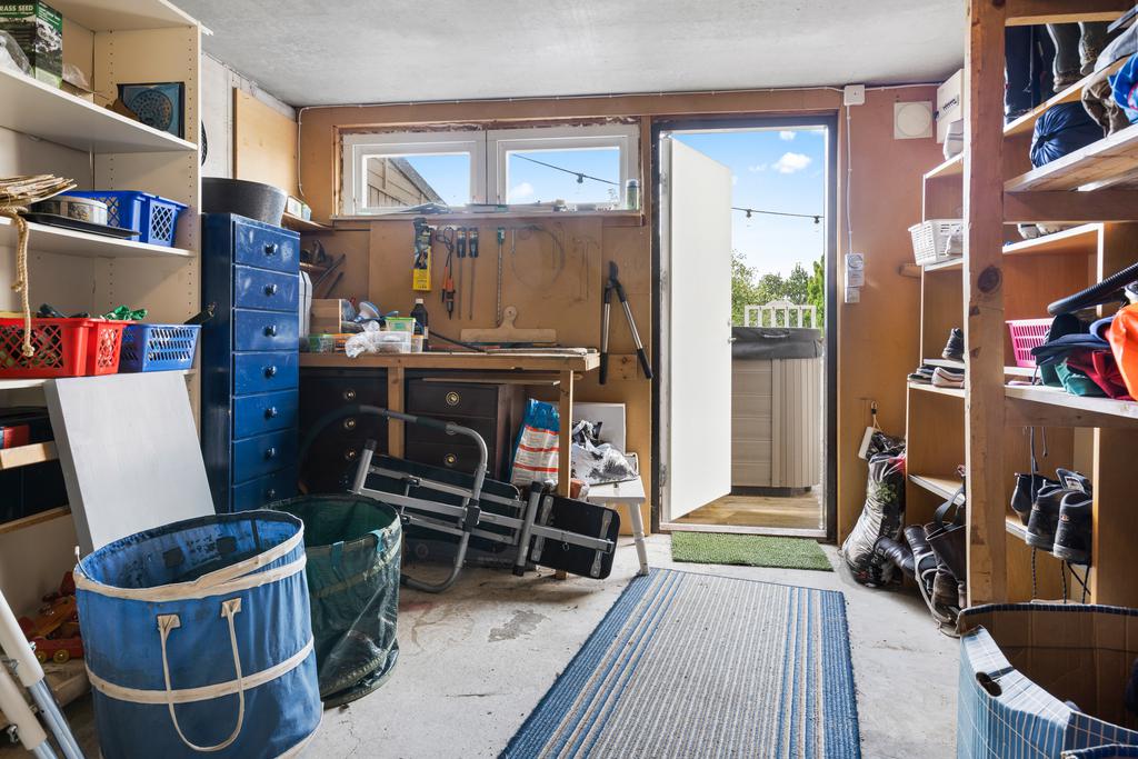 Förråd under garaget