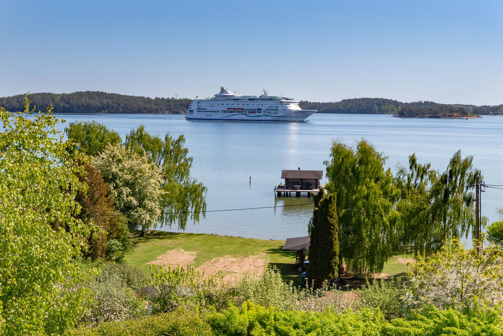 Magiskt när fartygen glider förbi.