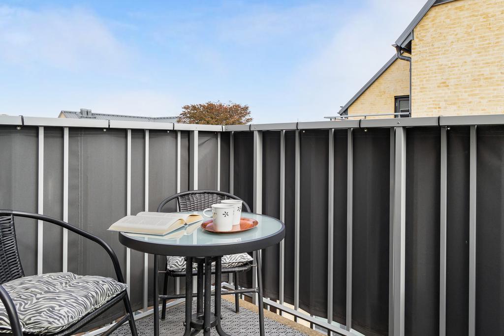 Balkongen erbjuder en plats för avkoppling