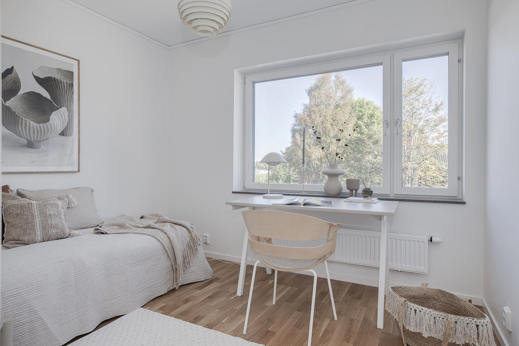 Inspirationsbild från lägenhet 1-1103, avvikelser och tillval kan förekomma mellan olika lägenheter. Notera att lgh 4-1201 är delvis är spegelvänd, vänligen se planskiss.