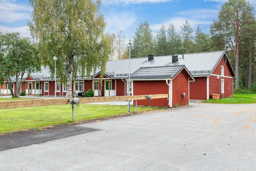 Bilplats med laddbox för elbil 