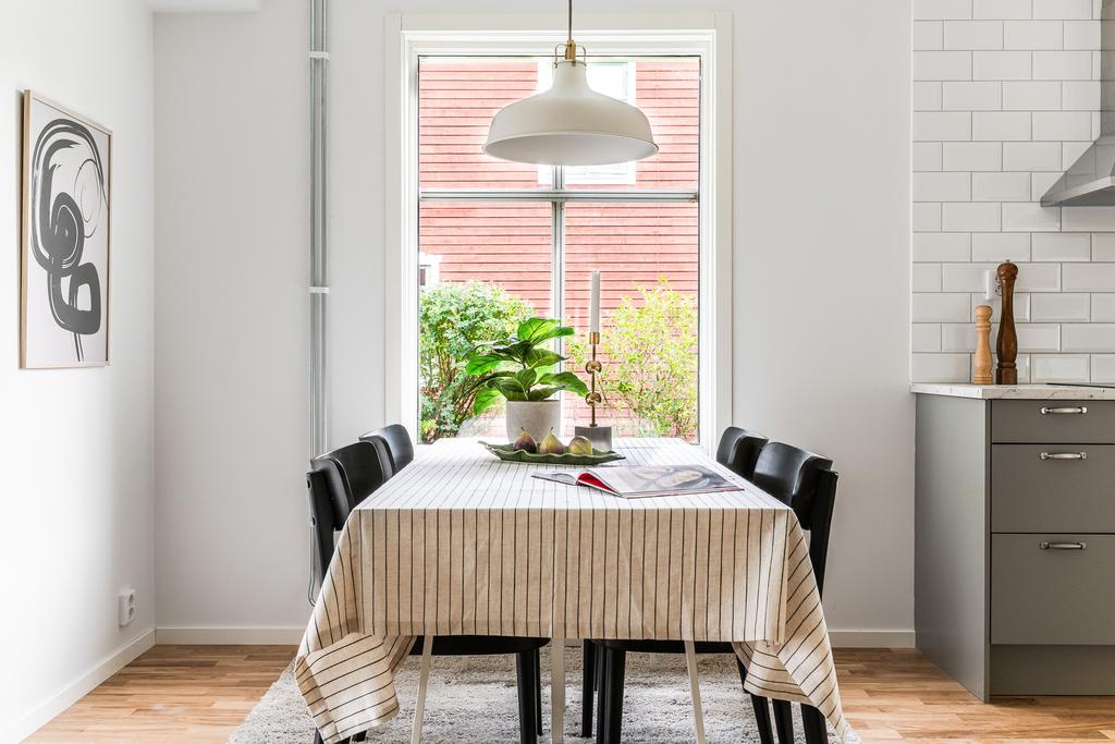 Rymlig matplats