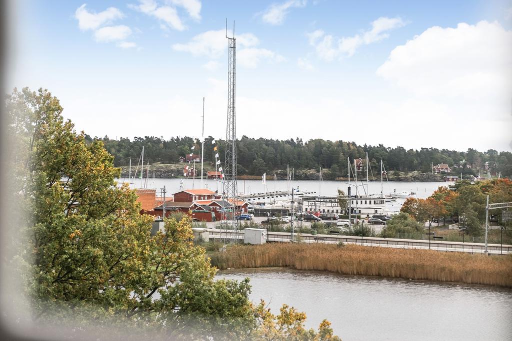 Utsikt över havet och hamnen
