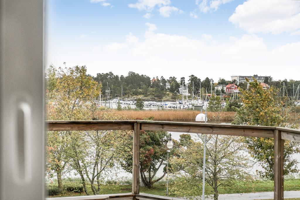 Souterrängplanet: Utsikt från vardagsrummet.