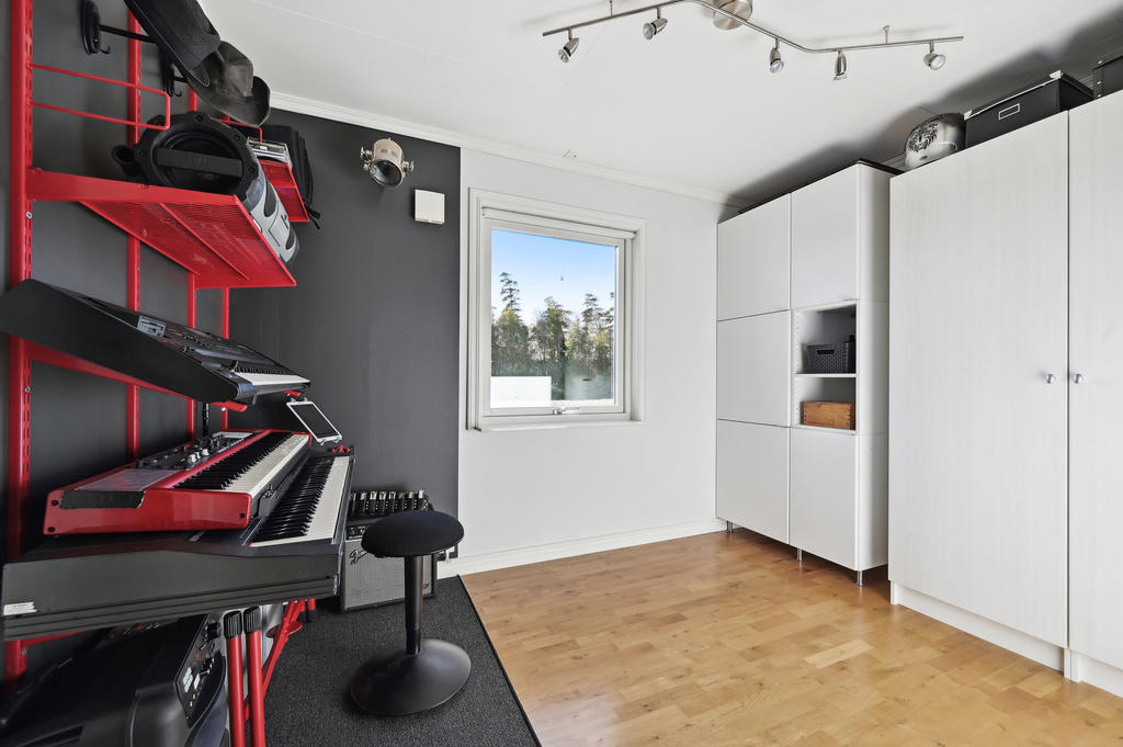 Sovrum/ musikrum entréplan