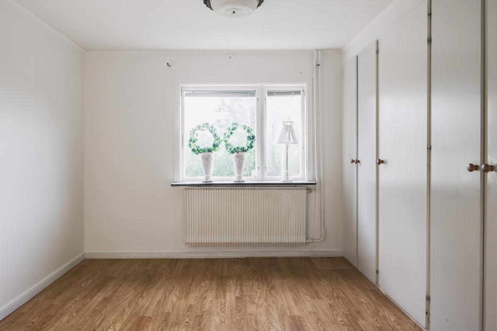 Sovrum med garderober