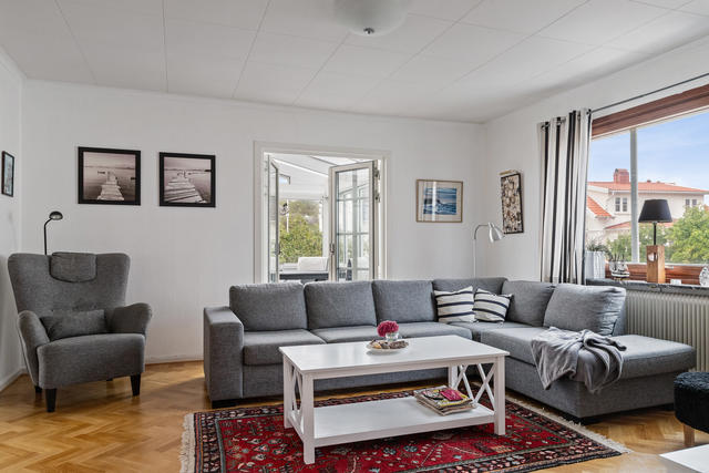 Stort allrum rakt fram