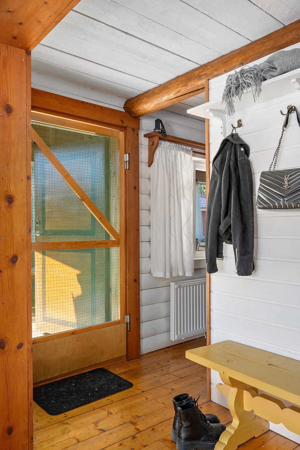 Hall med avhängningsmöjligheter