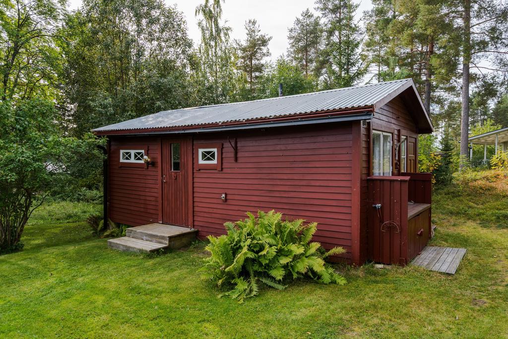 Sovstuga med bastu