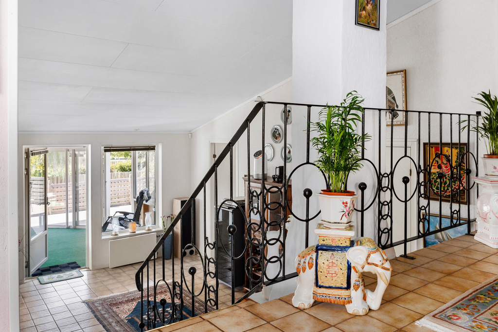 Trappan till nedre plan