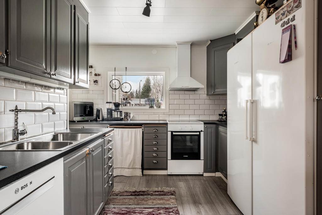 Kök med renovering 2015