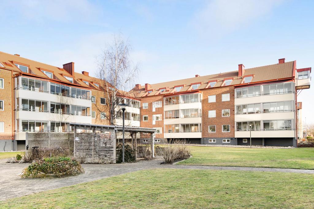 Välskötta fina innergårdar