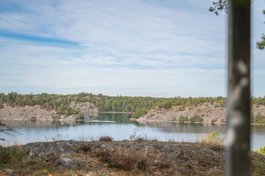 Utsikten från tomtens yttre del.