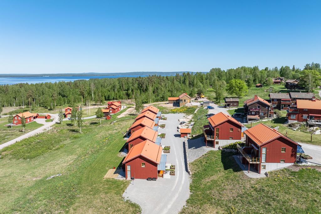  I Tällberg har ni alla hotellens utbud med restauranger, caféer, spa, aktiviteter och evenemang perfekt som vardagslyx eller för gästerna när dom hälsar på.