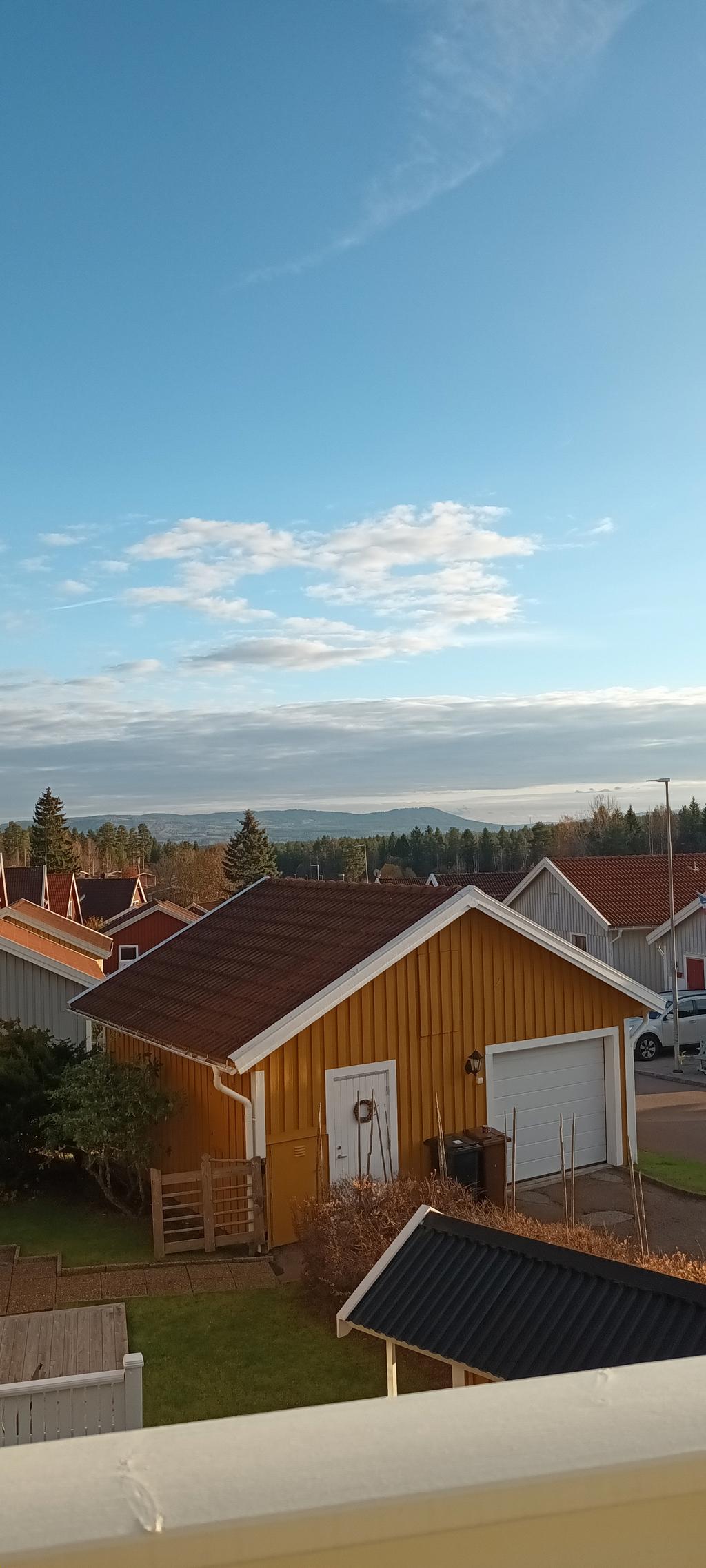 Säljarens egna bild. Utsikt från Balkongen