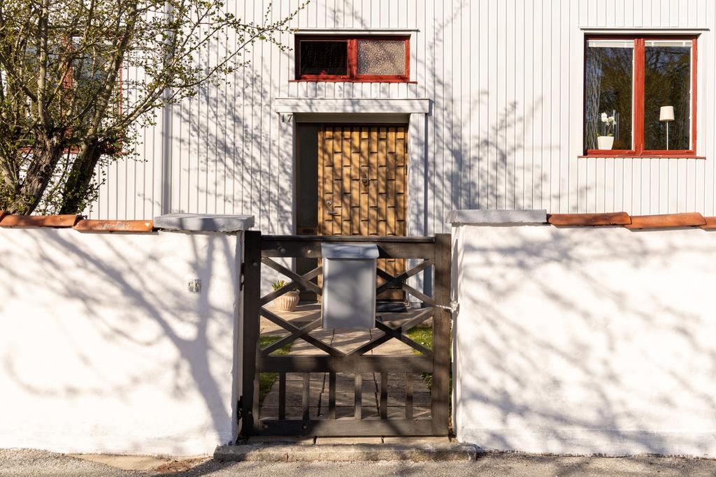 Mot bostadshus