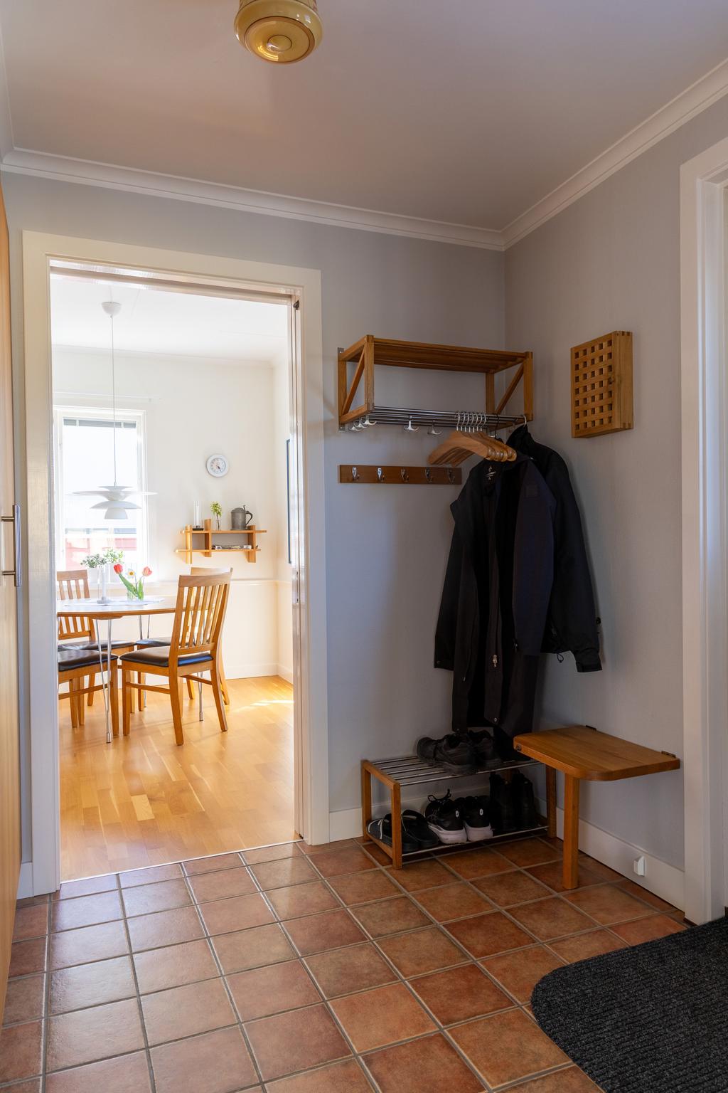Hall entré mot kök