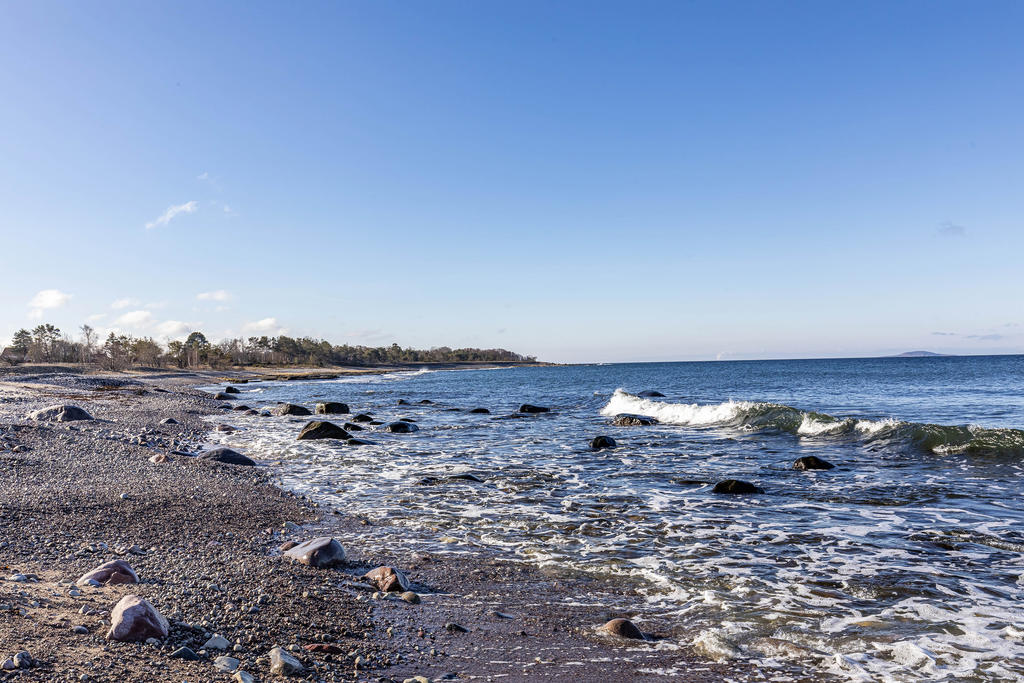 Nästan strandtomt