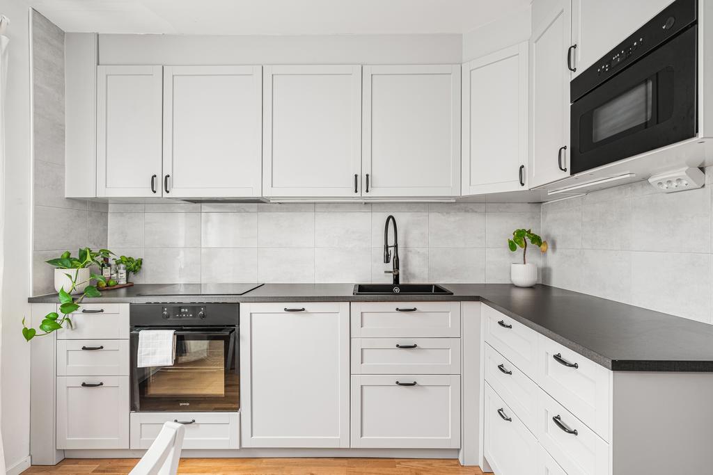 Stilrent kök med god maskinell utrustning